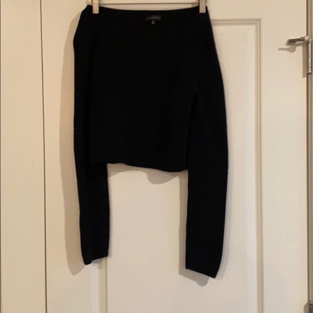 Crop top sweater